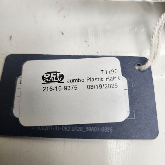 Target Universal Thread Set of 4 Silver Colored Plastic Butterfly Hair Clips NWT - Picture 5 of 6